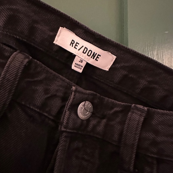 New Re/done Redone 90s High Rise Loose Fit Jeans 28 Washed Black with Rip - Picture 4 of 6